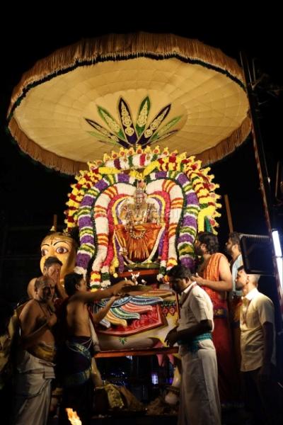 திருவண்ணாமலை தீபத் திருவிழாவை முன்னிட்டு ஸ்ரீ துர்க்கை அம்மன் திருவீதி உலா!
