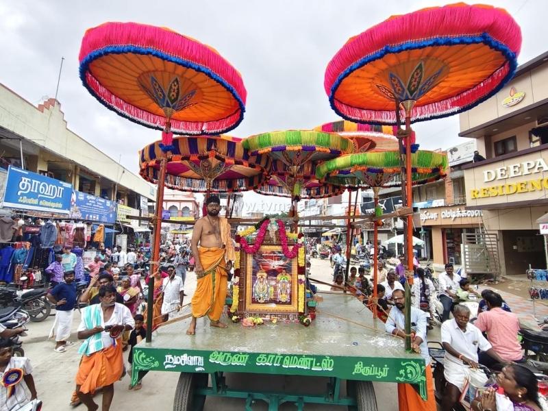 திருவண்ணாமலை தீபத் திருவிழாவில் பல்லாவரம் அருணாச்சலா சேவா அறக்கட்டளையின் திருக்குடை உபய நிகழ்வு!