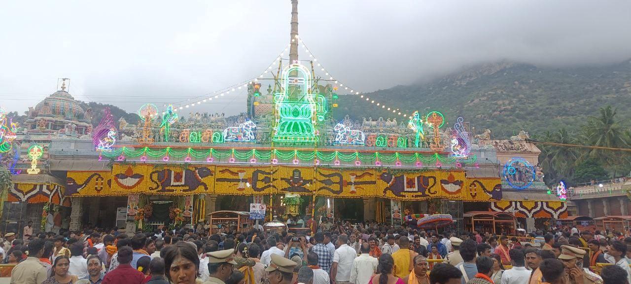 அருள்மிகு அருணாசலேஸ்வரர் கோயிலில் திருக்கார்த்திகை தீபத்திருவிழா: கொடியேற்றத்துடன் இன்று தொடக்கம்!