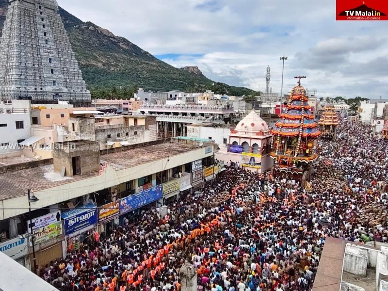 திருவண்ணாமலை கார்த்திகை தீபத் திருவிழா 2025 ஏழாம் நாள் பஞ்ச மூர்த்திகள் மகா தேரோட்டம்!