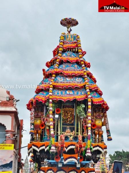 திருவண்ணாமலை கார்த்திகை தீபத் திருவிழா 2025 ஏழாம் நாள் பஞ்ச மூர்த்திகள் மகா தேரோட்டம்!