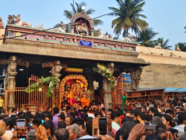 சூரிய பகவானுக்கு காட்சி அளித்த அண்ணாமலையார்!