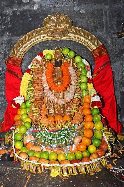 அண்ணாமலையார் கோவிலில் மாட்டுப்பொங்கலை முன்னிட்டு பெரிய நந்தி பகவானுக்கு சிறப்பு அலங்காரம்!