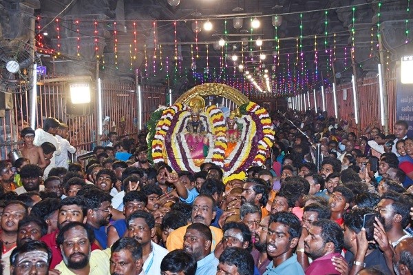 திருவூடல் நிறைவடைந்து கிரிவலம் வந்த அண்ணாமலையார்!