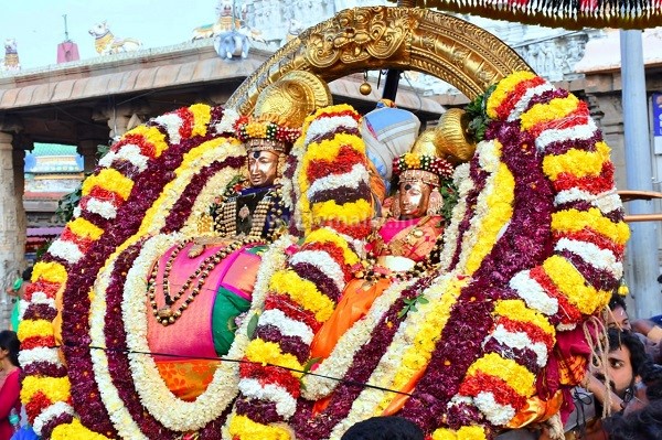 திருவூடல் நிறைவடைந்து கிரிவலம் வந்த அண்ணாமலையார்!