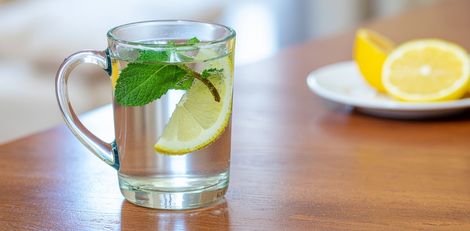 What to Drink After a Meal to Support Healthy Digestion