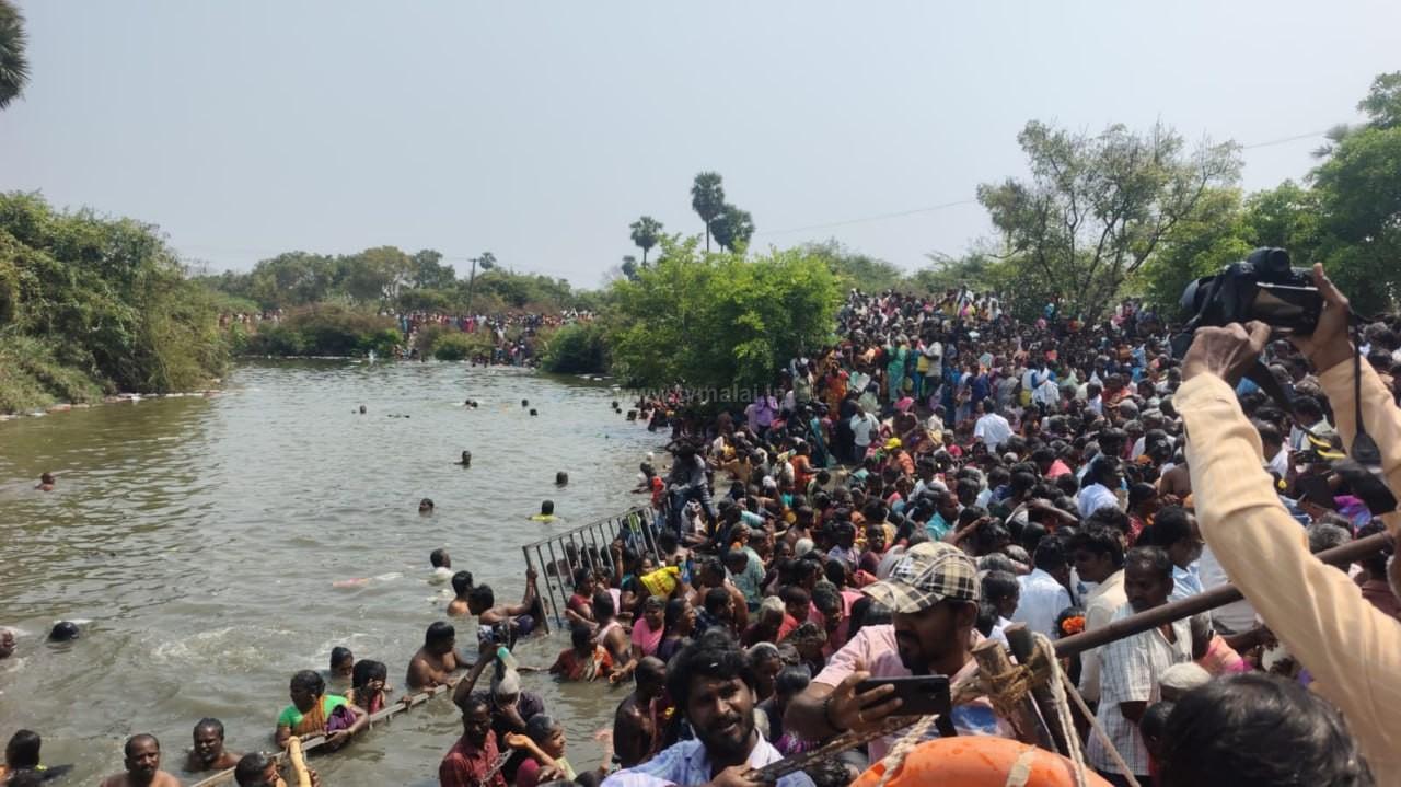 திருவண்ணாமலை அண்ணாமலையார் கோயிலில் – சந்திரசேகரர் தீர்த்தவாரி!